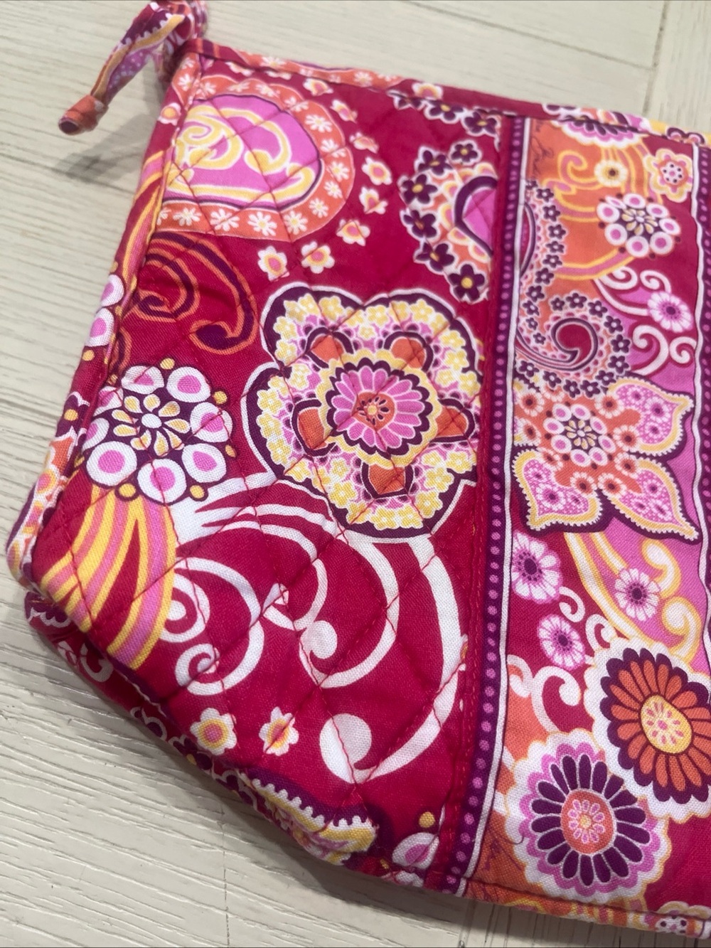 Vera Bradley Raspberry Fizz Zippered Travel Pouch With Soft Lining Pink Floral - Picture 3 of 8